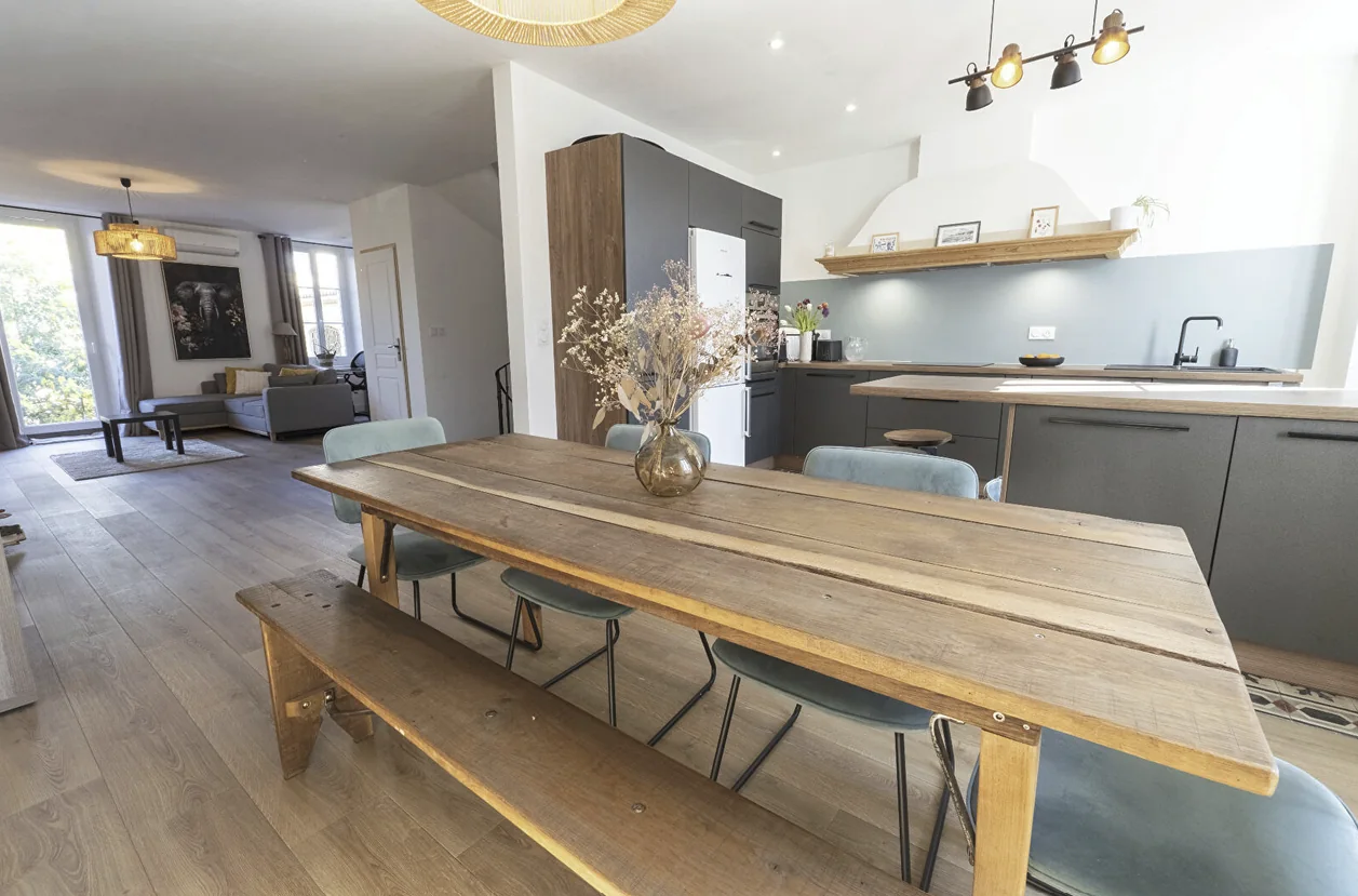 Maison de village avec cuisine ouverte à Le Muy